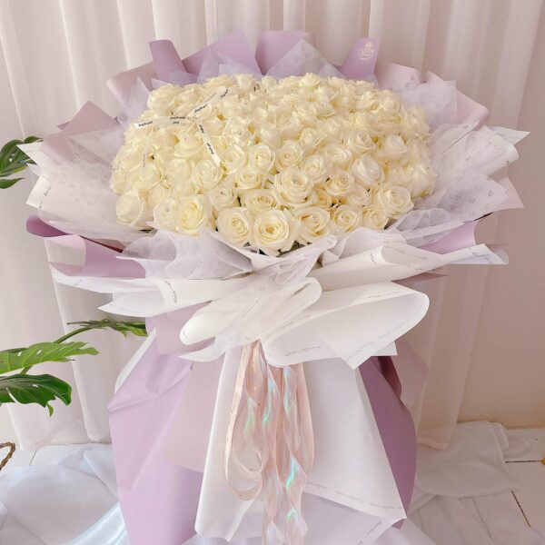 Pure Love (99 Roses)